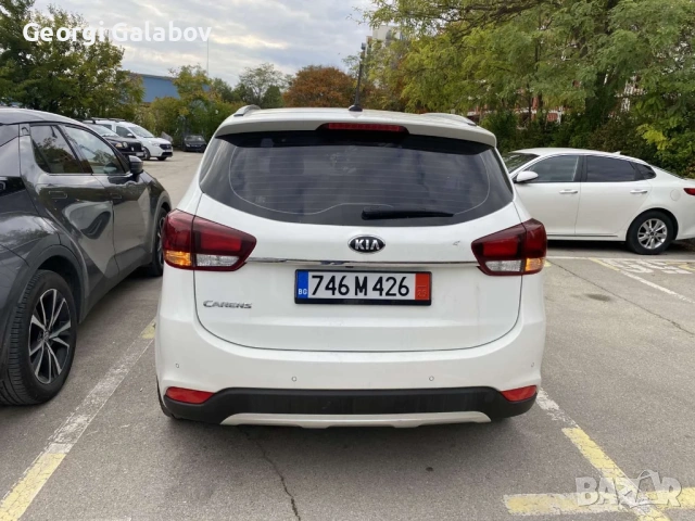 Kia Carens TOP Екстри Реален пробег и 6 месеца гаранция!!!, снимка 6 - Автомобили и джипове - 53107428