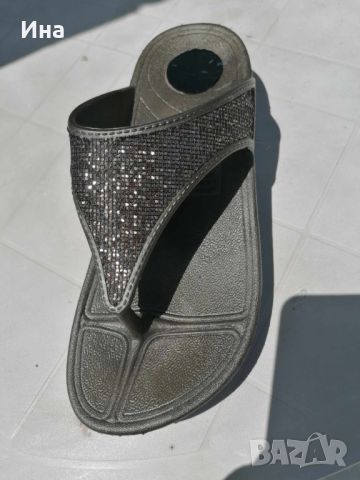 Нови ефектни удобни чехли по модел Fitflop, снимка 1 - Джапанки - 46389948
