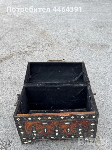 Дървен винтидж сандък , снимка 5 - Антикварни и старинни предмети - 51726304