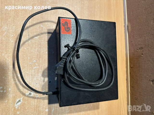 преобразувател за хладилна чанта 12/220V "Coleman", снимка 4 - Хладилни чанти - 52322019