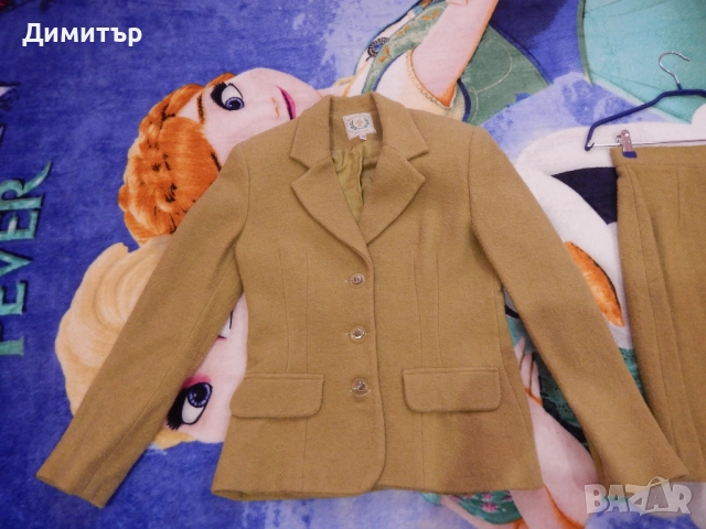 Дамски костюм М размер , снимка 2 - Костюми - 51998231