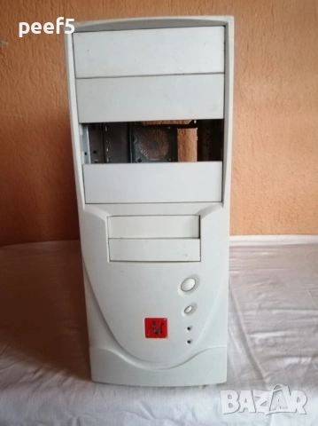 Ретро компютърна кутия