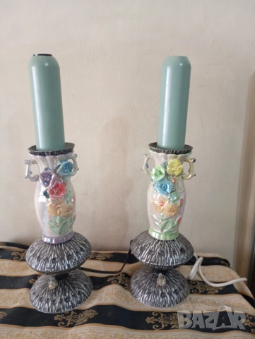 Чифт настолни лампи