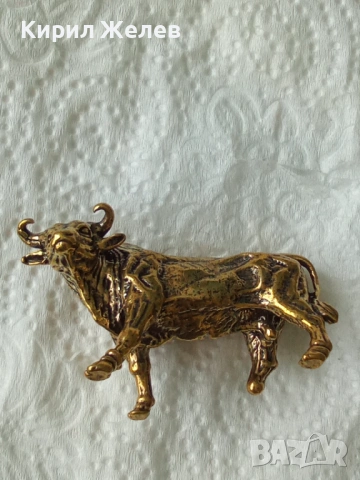 Бронзова фигурка на бик 45042