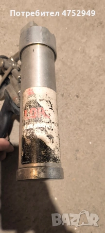 Пневматичен пистолет за (силикон,лепило), снимка 2 - Бояджийски услуги - 54005064