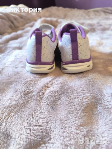 Детски светещи маратонки, снимка 5 - Детски маратонки - 53104038