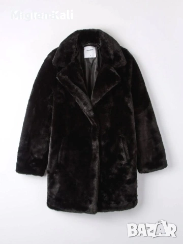 Пухкаво дамско палто , снимка 3 - Палта, манта - 53110373