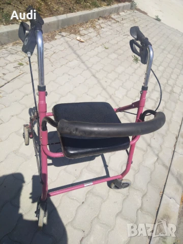 Сгъваема проходилка ролатор с мека седалка. Регулиране височината на ръкохватките. За инвалиди, възр, снимка 6 - Ролатори - 50810013