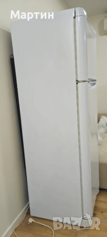 Хладилник Indesit с горна камера, 1.75 м, използван, снимка 3 - Хладилници - 53740691