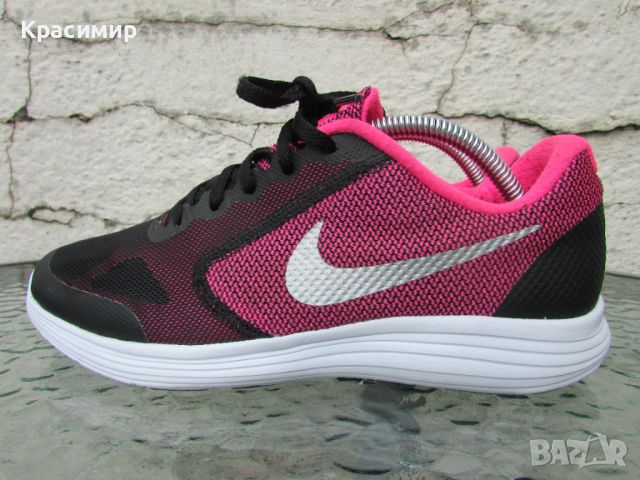 Дамски маратонки Nike Revolution 3 GS 'Hyper Pink', снимка 1 - Маратонки - 46398787