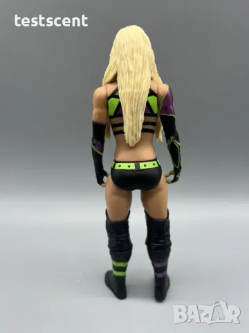 Екшън фигура WWE Liv Morgan Лив Морган Raw on Netflix Mattel Series играчка figure, снимка 2 - Колекции - 49152872