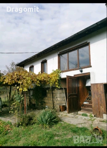 Имот в много добро състояние, снимка 4 - Парцели - 50598106