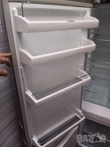 Иноксов комбиниран хладилник с фризер Liebherr с 2 години гаранция!, снимка 7 - Хладилници - 53183616