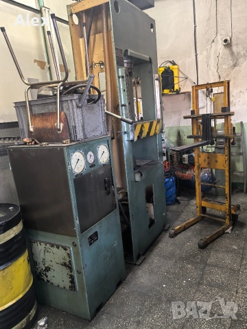 Търся работа за тази преса 60т хидравлична , снимка 2 - Други - 53159308