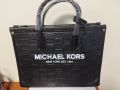 Голяма чанта на Майкъл Корс има си и дълга дръжка , снимка 1