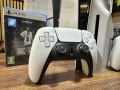Sony PlayStation 5 (PS5) Slim Disc Edition с 2 джойстика и 2 игри, снимка 3