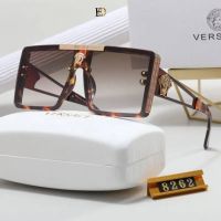 🌸😎Versace Луксозни Дамски Слънчеви Очила😎🌸, снимка 2 - Слънчеви и диоптрични очила - 45319449