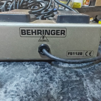Двуканални крачни превключватели Behringer FS122B, снимка 5 - Китари - 44978686