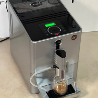 Кафемашина кафе автомат jura ena 9 micro с гаранция, снимка 1 - Кафемашини - 44984625