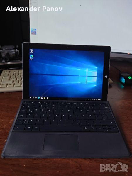 Таблет Microsoft Surface 3 - 2/64, лицензиран Windows 10, снимка 1