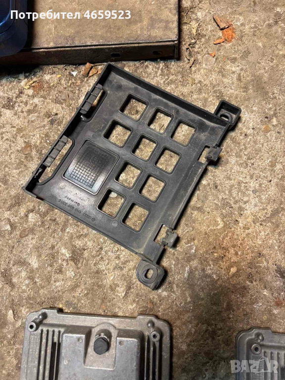 Стойка или поставка Моторен компютър Ауди Audi A8 D4 H4 6.3 W12 500ps. само за 50лв. 4H0906330Е, снимка 1