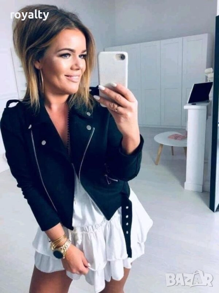 Дамско черно късо яке, снимка 1