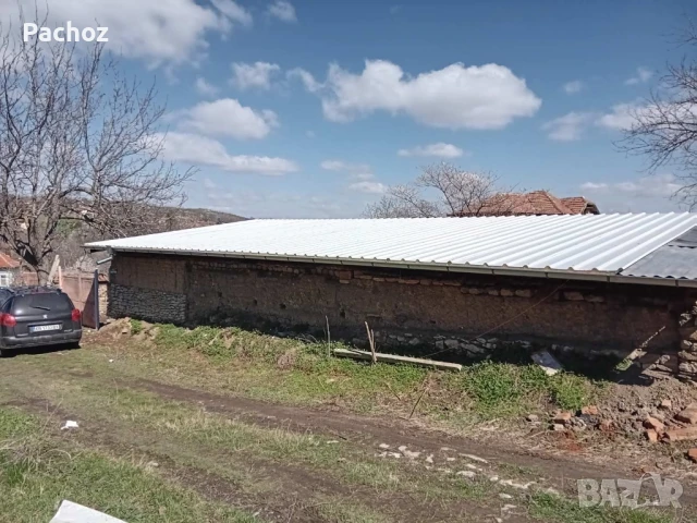 Двуетажна къща с двор на Центъра на с. Владиня, снимка 13 - Къщи - 51304745