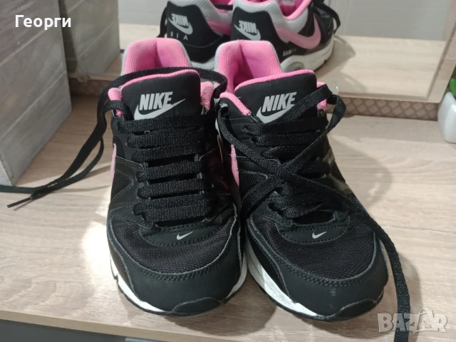 Дамски NIKE AIR MAX COMMAND 