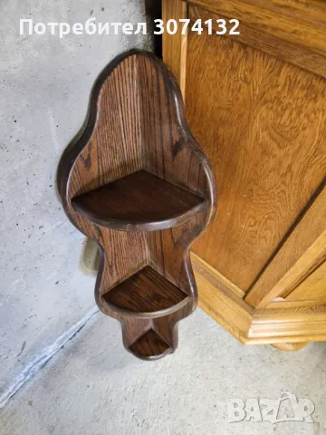 Масивна дъбова етажерка за ъгъл