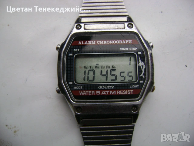 Продавам 5 броя ретро кварцови часовници Levis,Time Tronic,Quartz, снимка 4 - Мъжки - 54142772