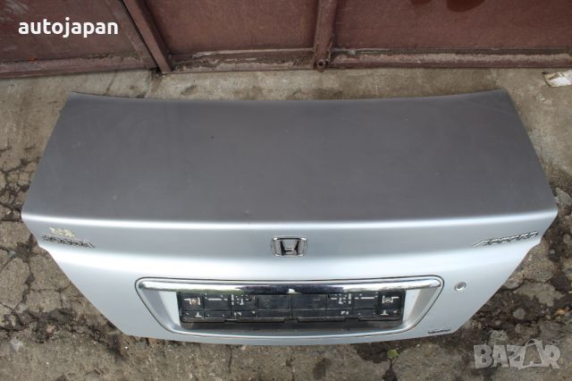 Заден капак, багажник Хонда акорд 6 д16б6 седан 00г Honda accord 6 d16b6 2000, снимка 2 - Части - 45401541