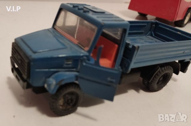 Старо руско камионче-играчка, снимка 2 - Антикварни и старинни предмети - 45585704