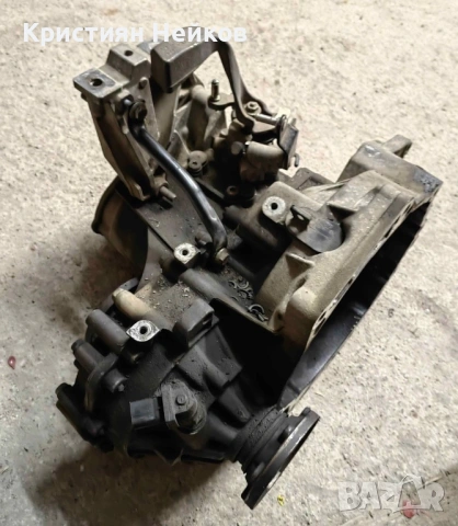 Скоростна кутия Голф 4, 1.8Т, снимка 2 - Части - 53698559