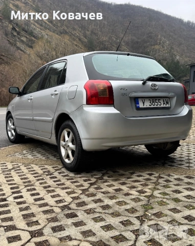 Toyota Corolla 2.0 дизел D-4D, снимка 4 - Автомобили и джипове - 53296239