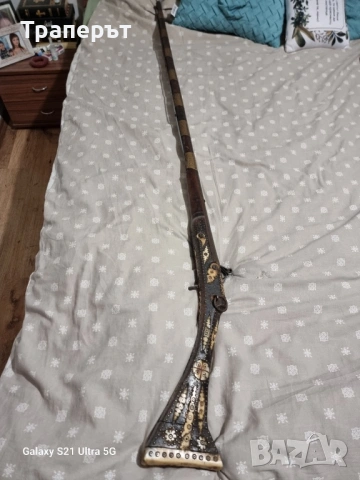 Стара кремъчна пушка от 19 век