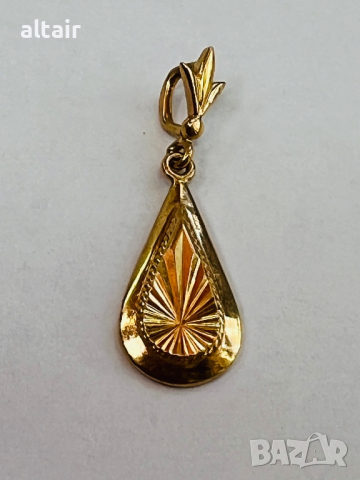 Златна висулка, снимка 2 - Колиета, медальони, синджири - 45005333