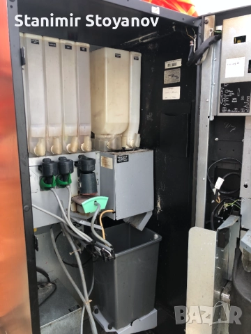 Вендинг машина CRANE INFINITY TOUCH, снимка 2 - Вендинг машини - 52841729