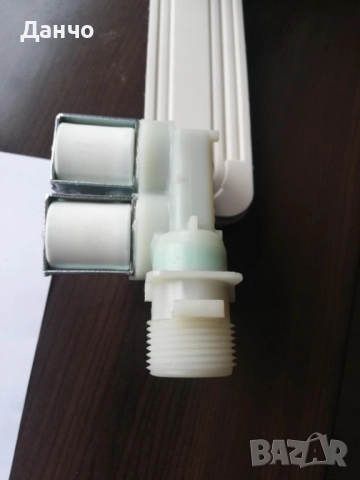 Продавам магнетвентили (клапани) за пералня Whirlpool 6 sense FWG71484w