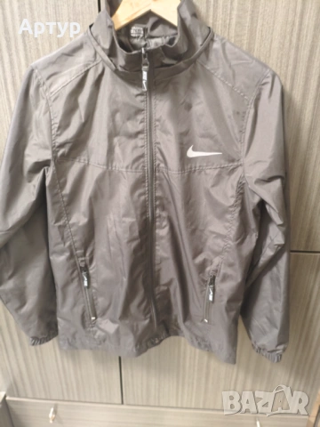Nike Яке Ветровка размер S, снимка 4 - Спортни дрехи, екипи - 53890321