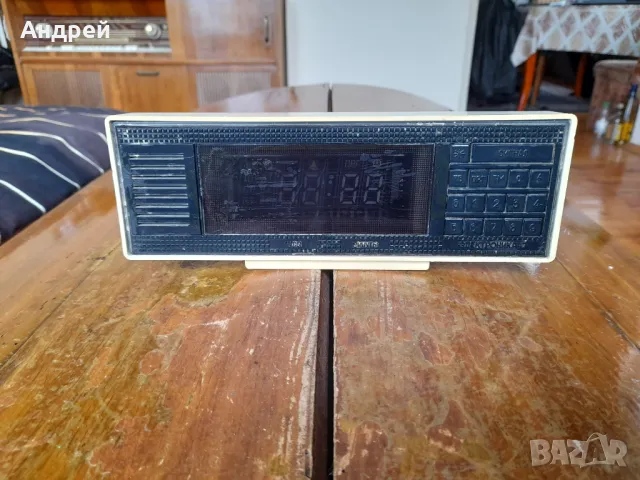 Стар часовник Електроника 7