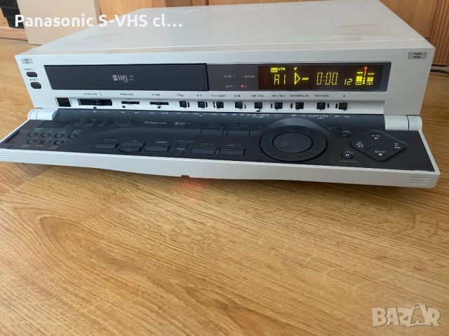 Видео S-VHS Panasonic AG-4700EY  HI-FI , снимка 1 - Плейъри, домашно кино, прожектори - 45332401