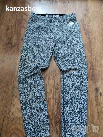 Nike - страхотен дамски клин КАТО НОВ M, снимка 5 - Клинове - 51119564