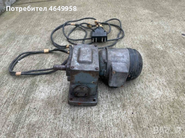 Продавам трифазен мотор със редуктор, снимка 2 - Електродвигатели - 53282724