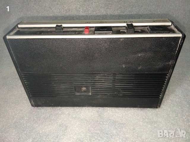 Колекционерски касетофон Unitra , снимка 6 - Колекции - 53429341