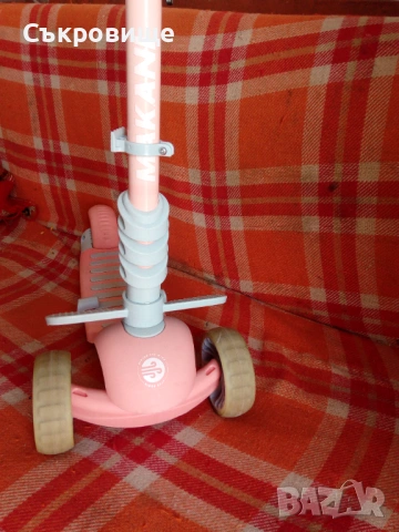 Триколесна детска тротинетка с LED светлини Scooter Makani, снимка 4 - Скутери и тротинетки - 53700746