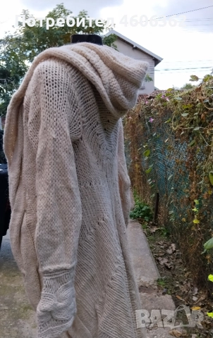 ръчно изработена жилетка с качулка, снимка 2 - Жилетки - 52117002