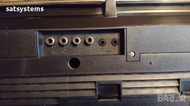 Радиокасетофон Hitachi TRK-7620E 3D Super Woofer, снимка 9 - Радиокасетофони, транзистори - 52943878