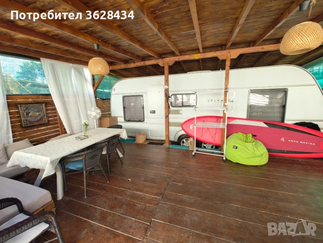 Каравана с навес на Къмпинг Градина, 10 метра от плажа, снимка 9 - Каравани и кемпери - 51590993