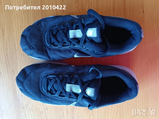 Маратонки Nike, размер 40,5. Без забележки са. Размер на стелката 25.5 см.