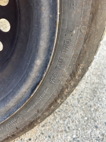 4бр. джанти с гуми Toyota 15 4x100 6J 185/60/15 Corolla Verso зимни, снимка 3 - Гуми и джанти - 54173040